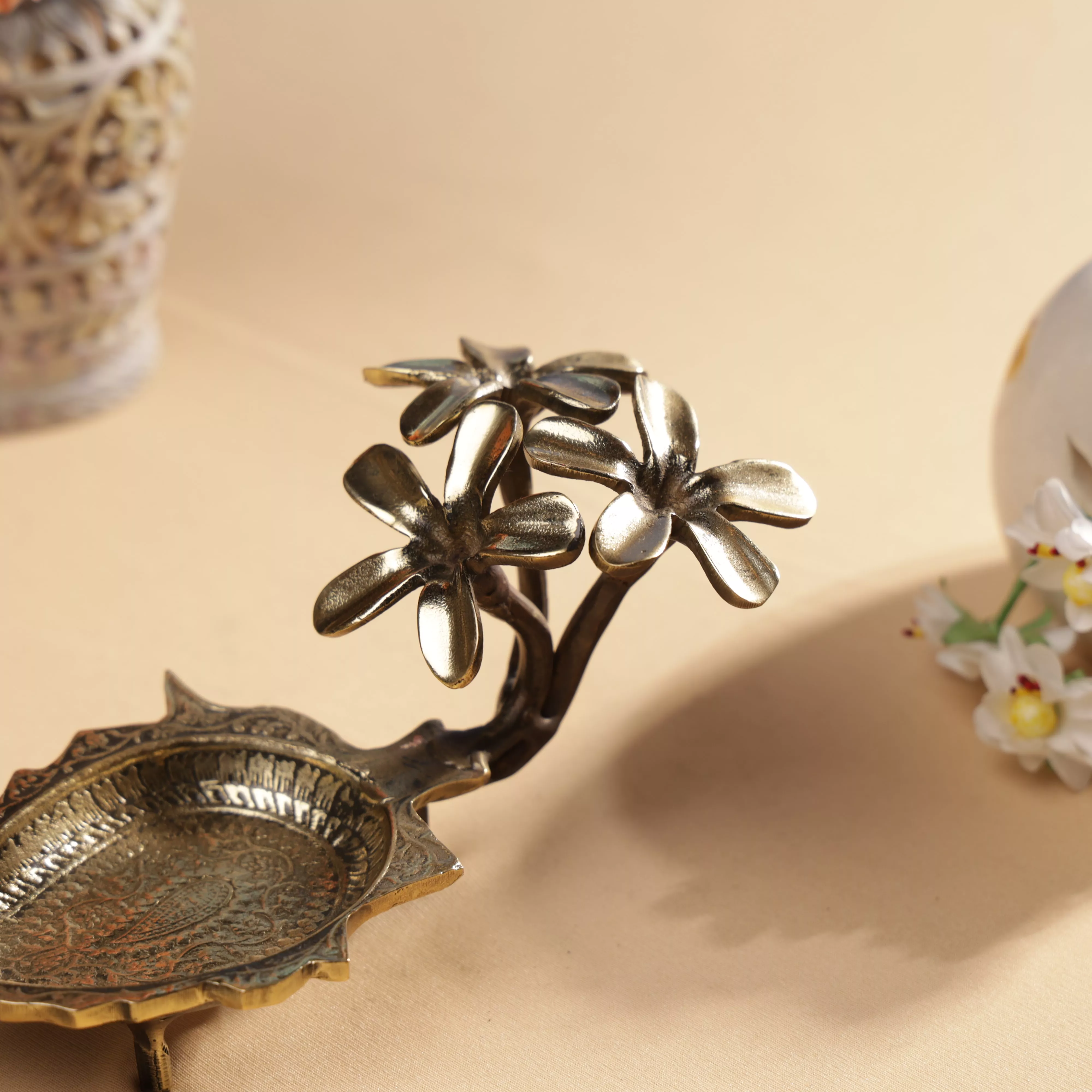 Antique Finish Brass Pulmeria Flower T-Light Candle Holder - Image 4