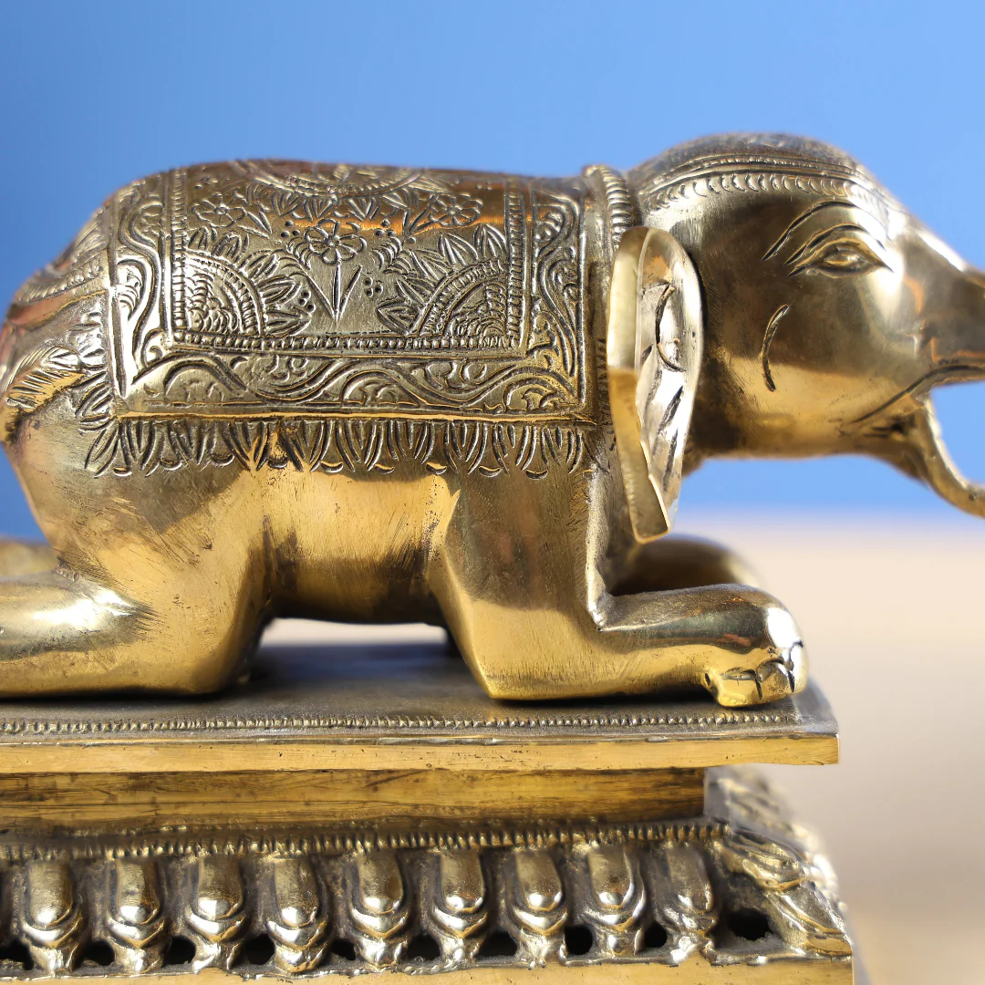 8.5" Brass Antique Elephant - Image 4