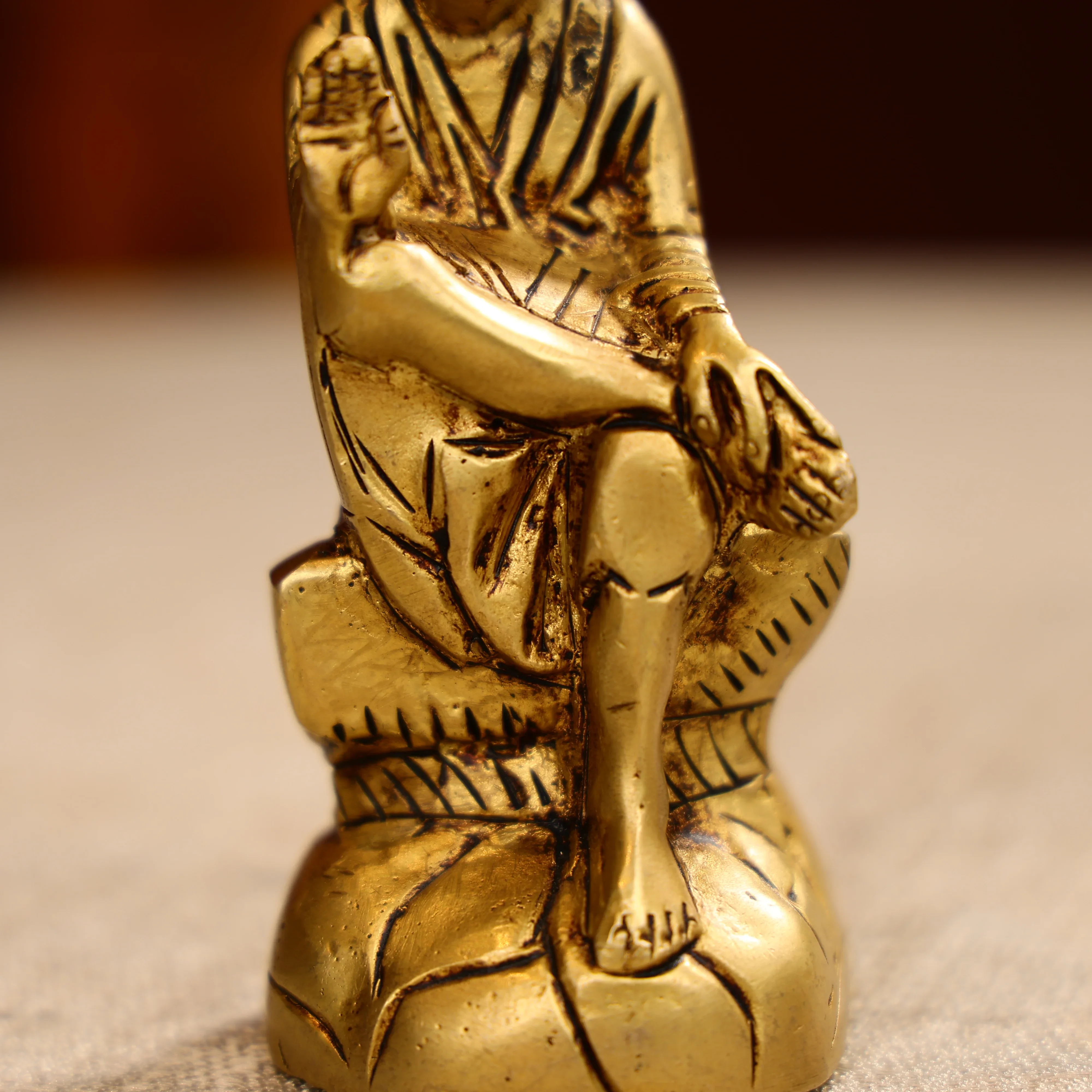 4.5" Brass Lord Sai Baba Idol Seated On Pedestal - Image 3