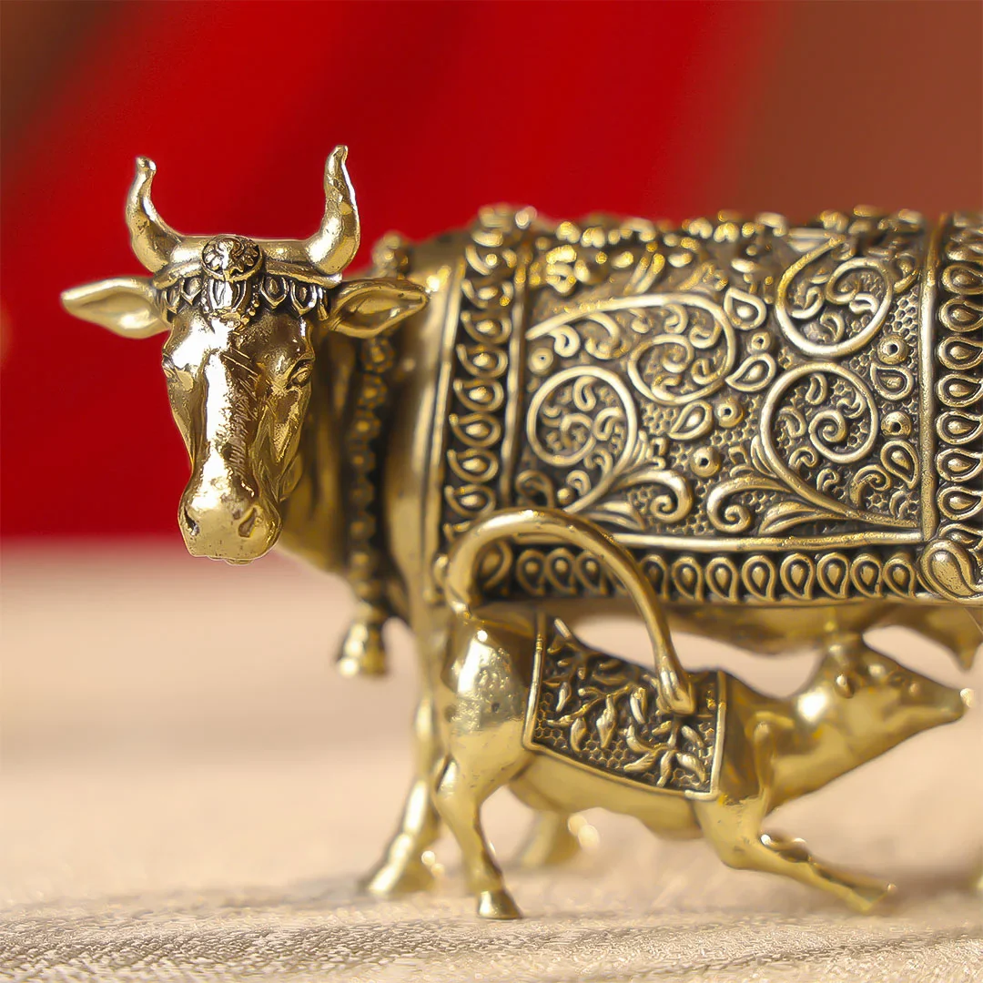 2.5" Brass Premium Finish Cow & Calf Idol - Image 2