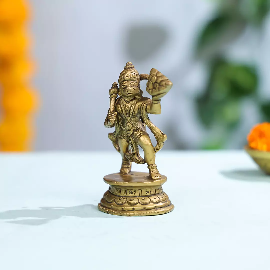 4" Brass Superfine Lord Hanuman Idol Carrying Sanjeevani On Oval Base - Image 2