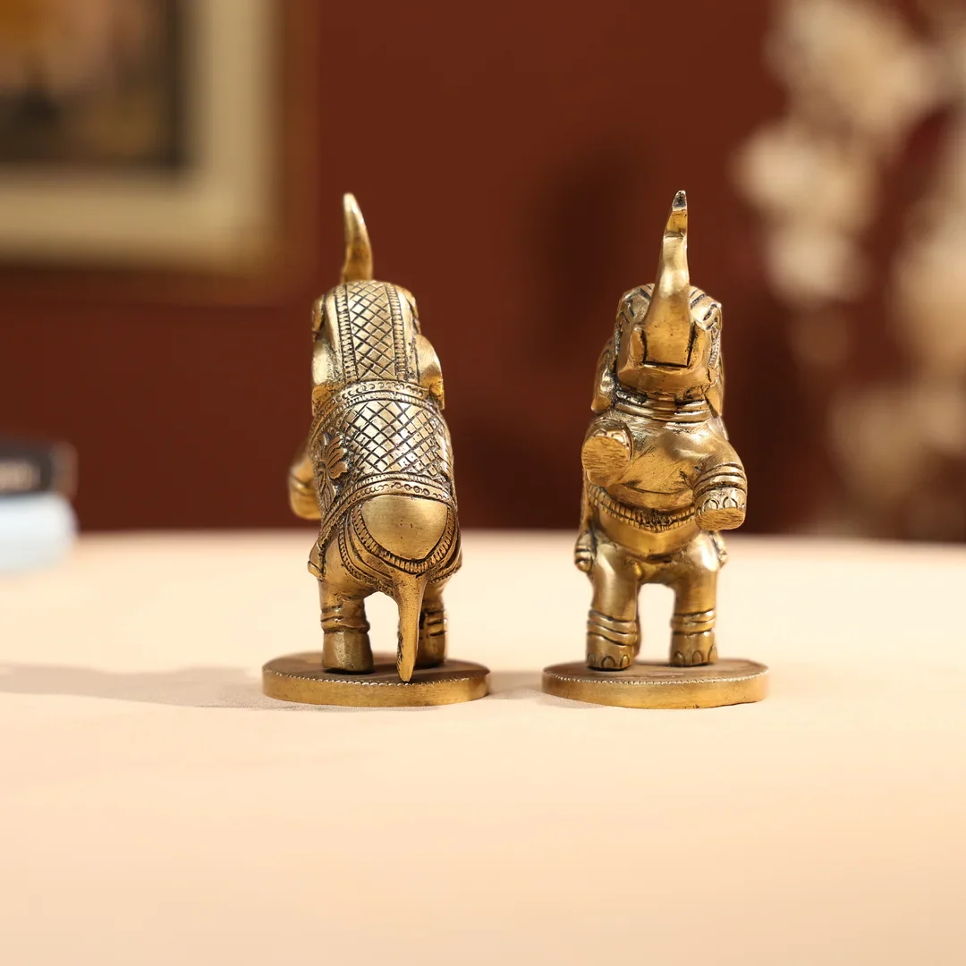 Brass Welcoming Elephant Pair With Base - Image 3