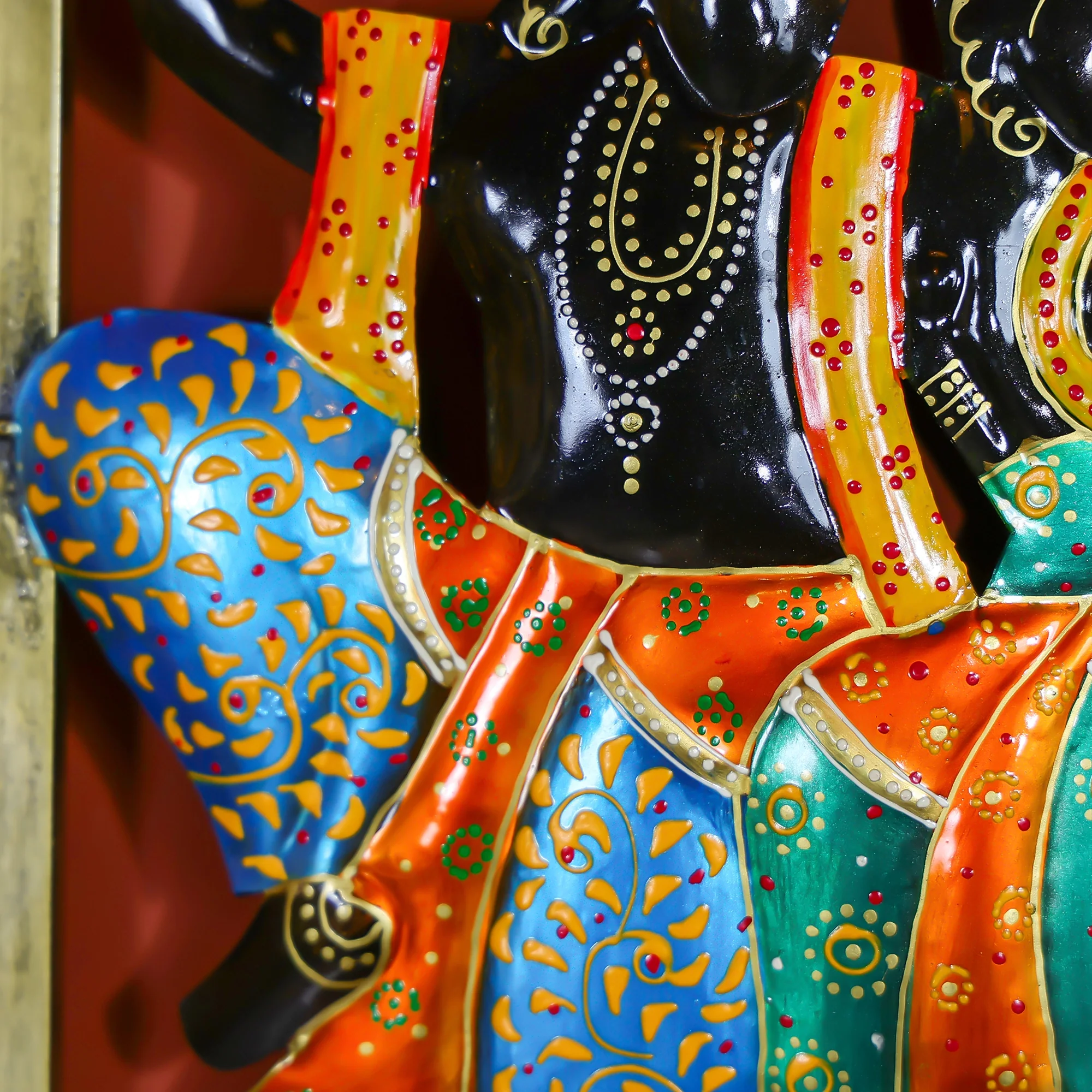Bastar Hand-painted Iron Crafted Lord Radha Krishna Wall Art - Image 3