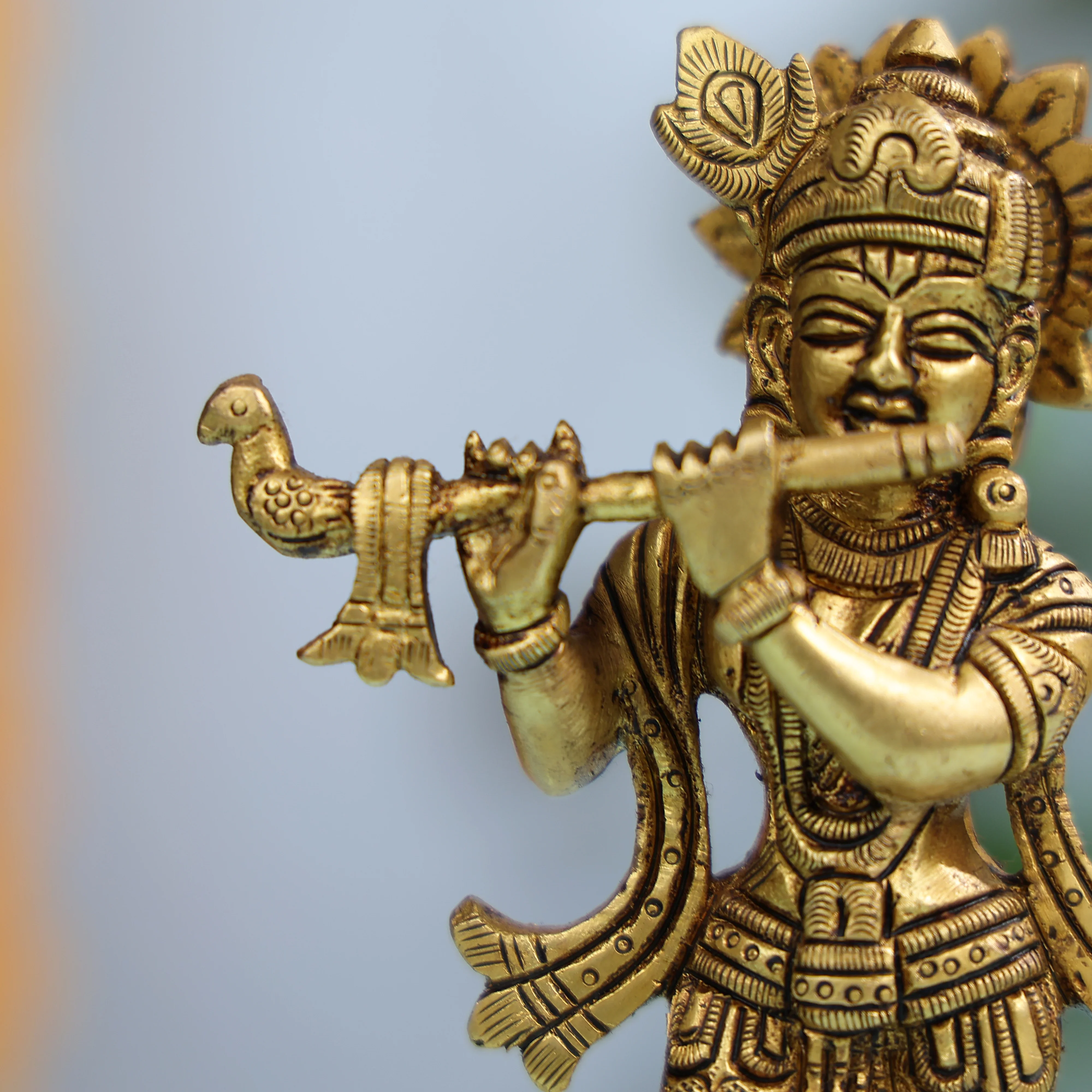 Intricately Designed Brass Krishna Idol With Flute For Spiritual Decor - Image 6