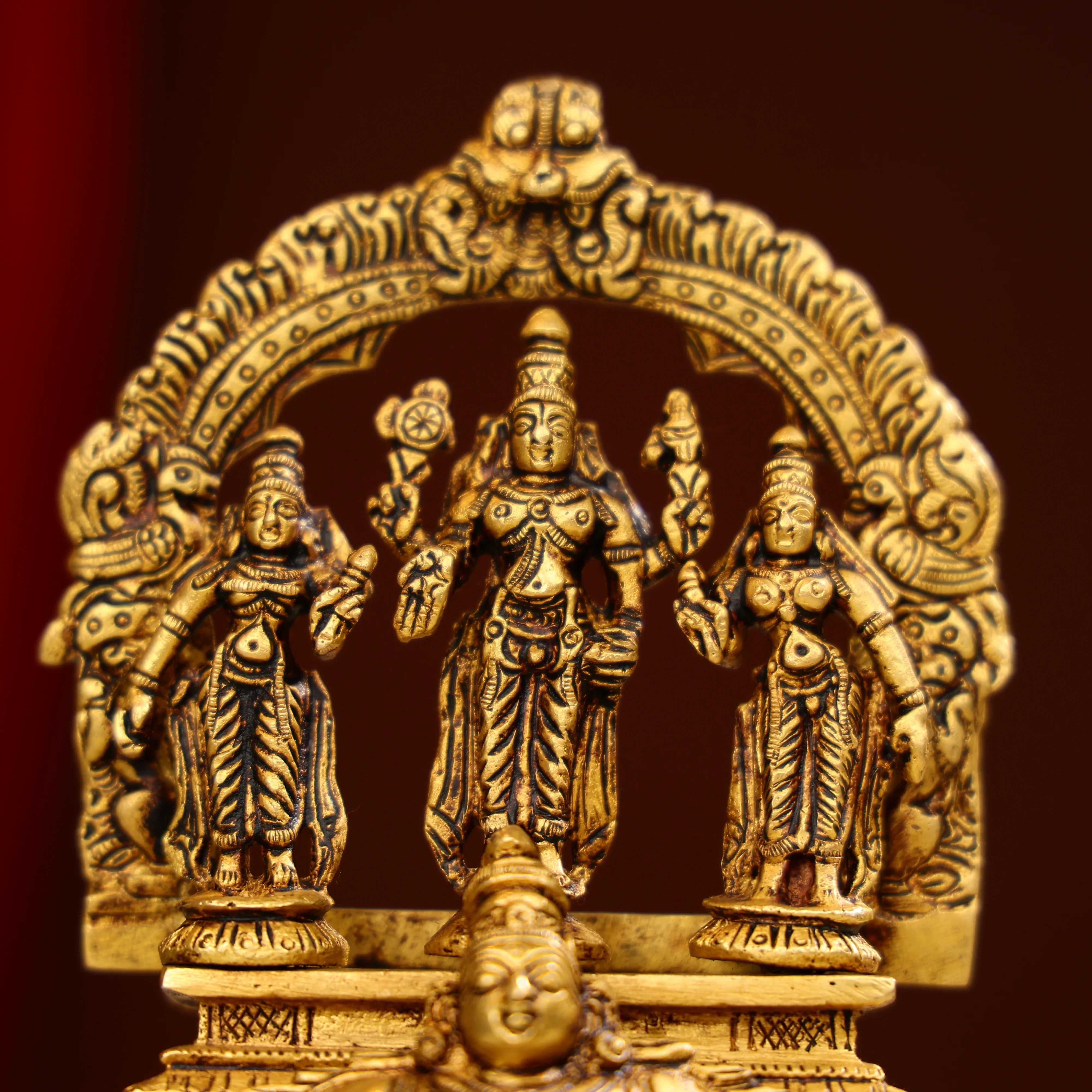 7" Super Fine Brass Shri Maha Vishnu With Sridevi Bhudevi On Garuda Bhagwan Idol - Image 6